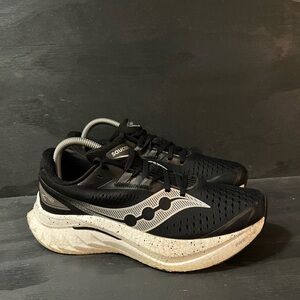Saucony Endorphin Speed 4 Mens Size 8 Black White Running Gym Shoes Sneakers